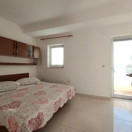 Beba Apartment *